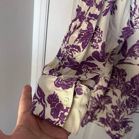 H&M NWT floral button down oversized blouse- 100% viscose- size 12 - Picture 4 of 8